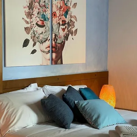 Donna Di Fiori Apartment *
